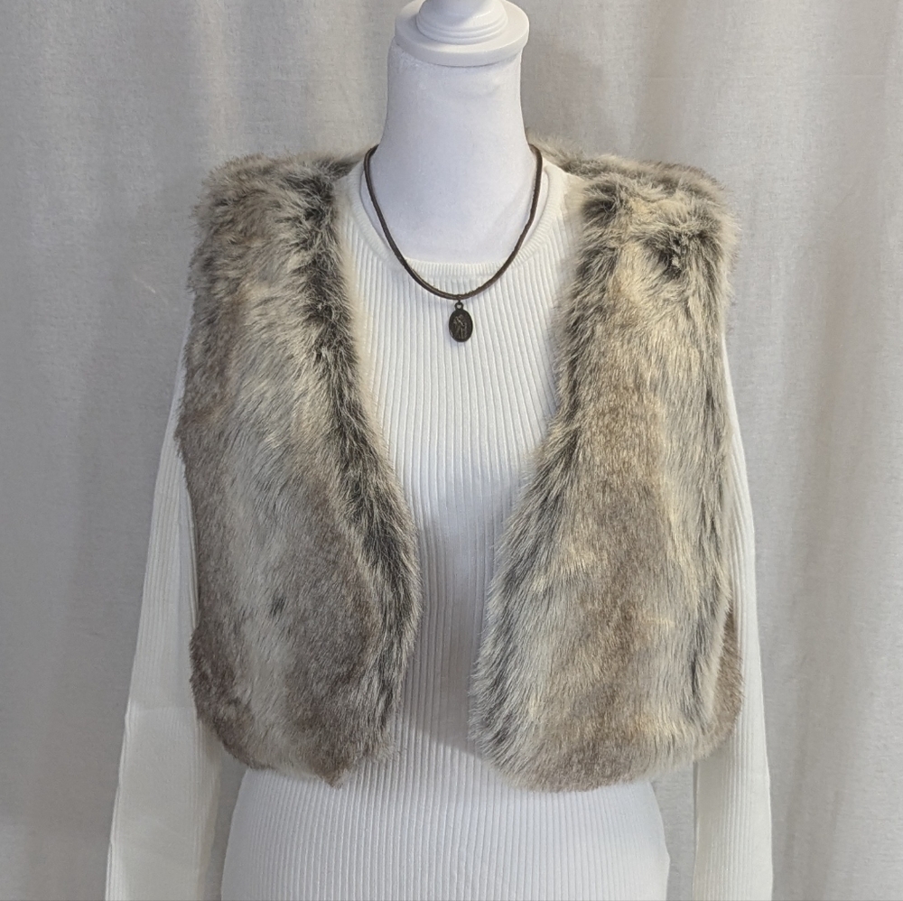 Outdoor Edition by Parkhurst Size Small Faux Fur Vest